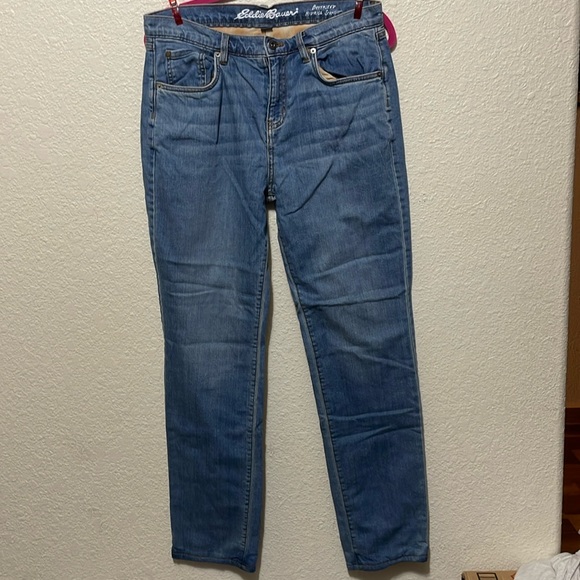 Eddie Bauer Women's Boyfriend Midrise Straight Flannel Lined Jeans. Size 8. - Picture 1 of 13